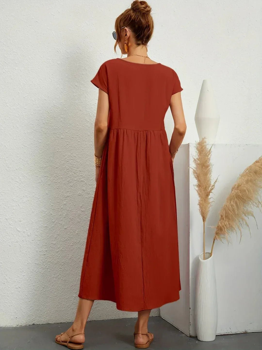 Gabriela™ | Vestido midi fluido de elegancia atemporal - VENZA BARCELONA