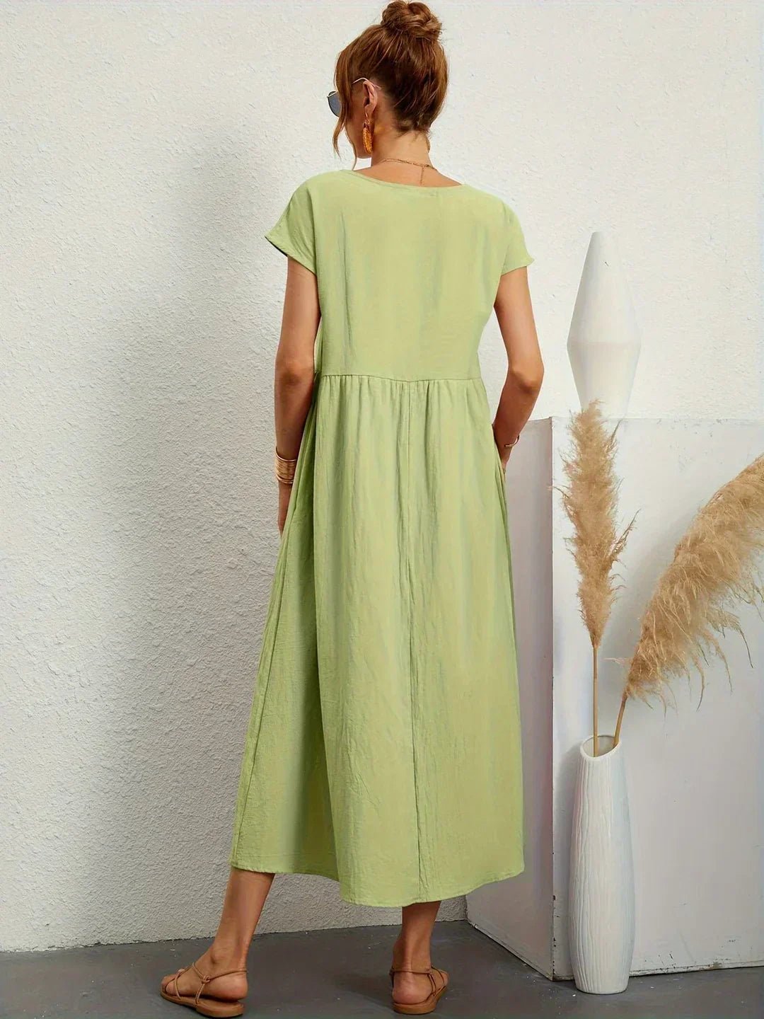 Gabriela™ | Vestido midi fluido de elegancia atemporal - VENZA BARCELONA