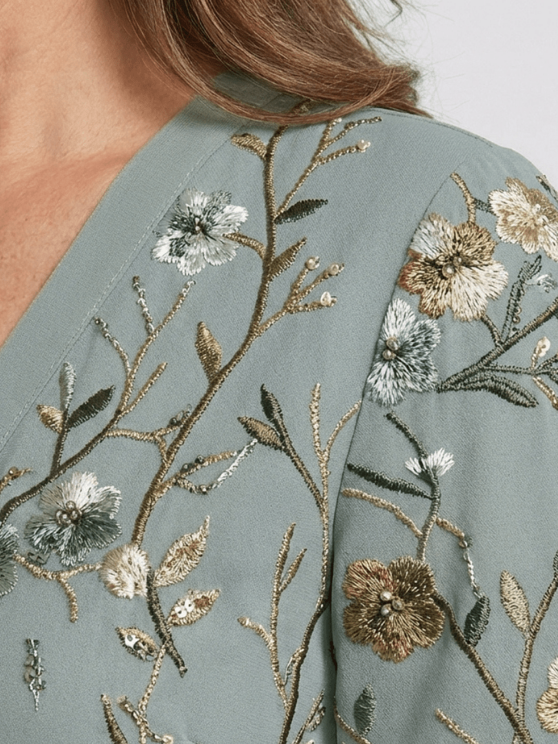 Mireia | Vestido largo floral con escote en V y manga corta - VENZA BARCELONA